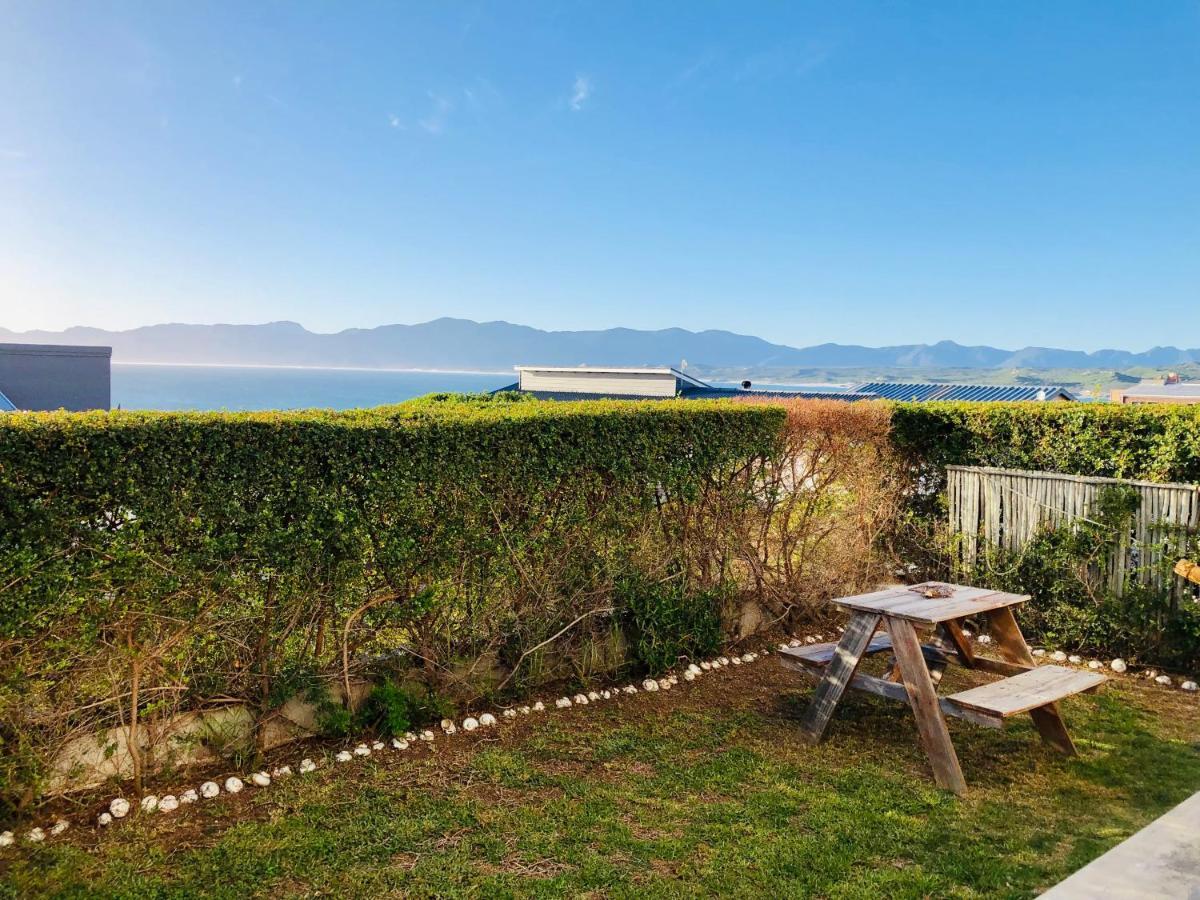 Self Catering Apartment - De Kelders Dış mekan fotoğraf