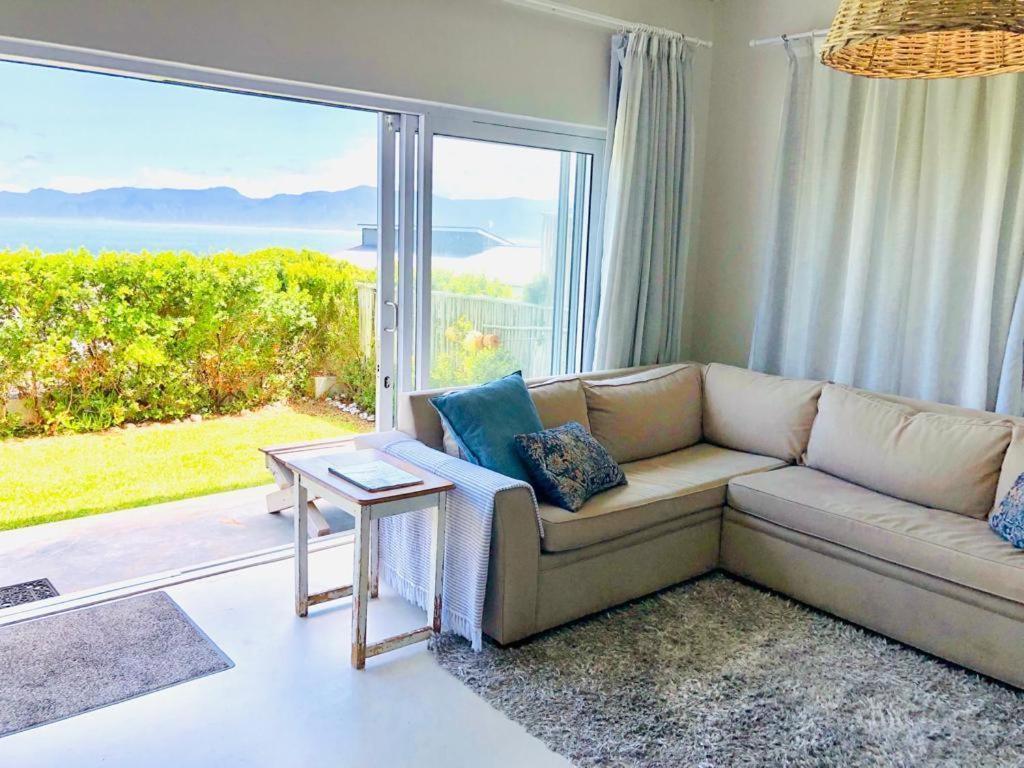 Self Catering Apartment - De Kelders Dış mekan fotoğraf